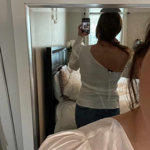 Endless rose, Asymmetrical Shoulder Top - Picture 6 of 9